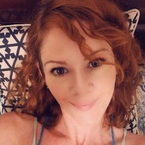 Meet your Posher, Leslie